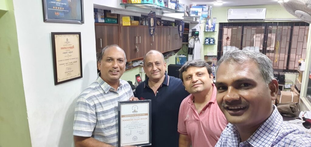 8e64b931-4636-4f7d-814c-08b2f0c4a498